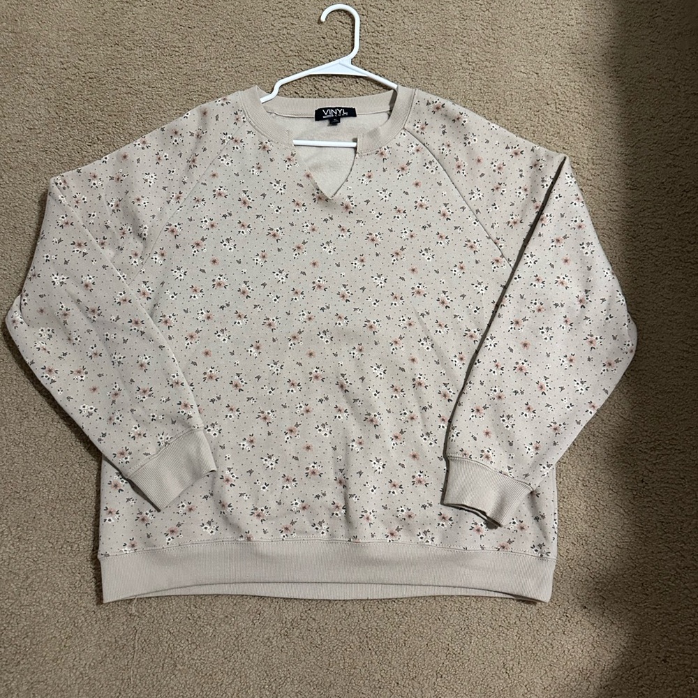Vinyl icons Beige Floral Crewneck Sweater
